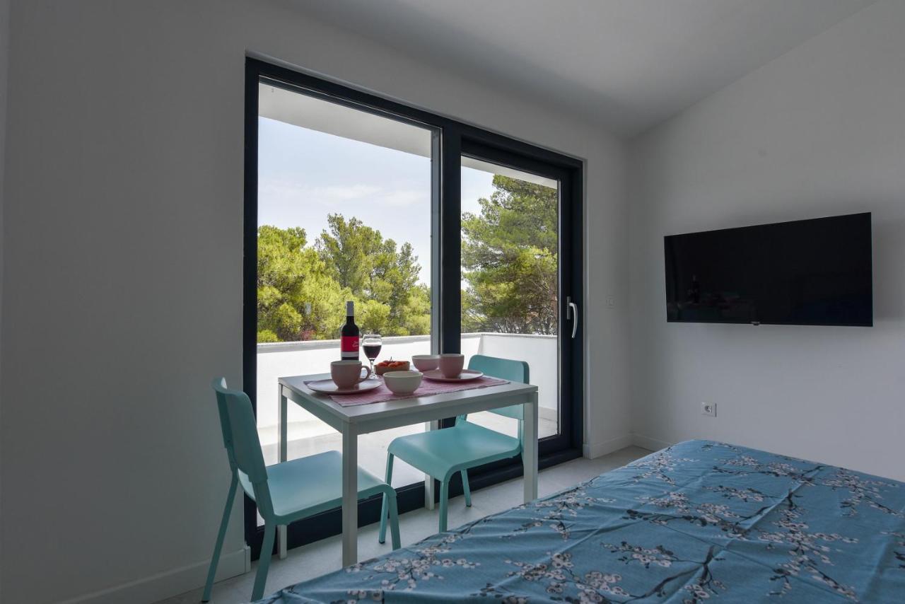 Lazaneo Seafront Apartments, Jelsa  Exterior foto