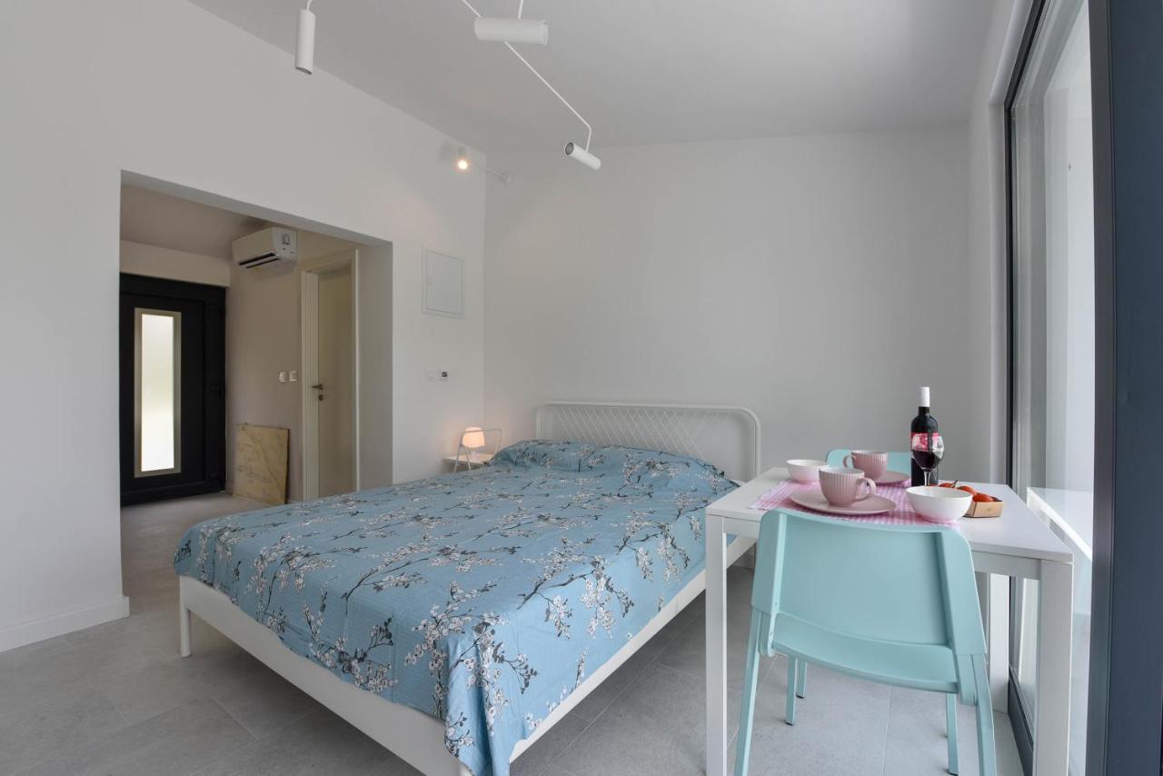 Lazaneo Seafront Apartments, Jelsa  Exterior foto