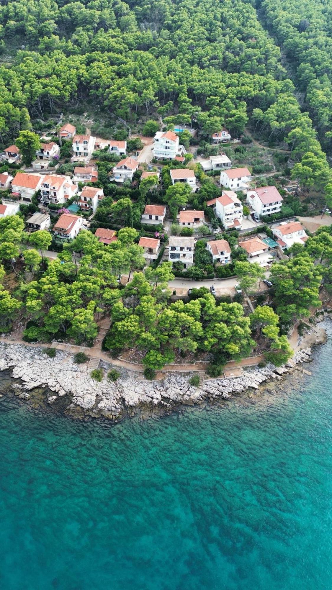 Lazaneo Seafront Apartments, Jelsa  Exterior foto